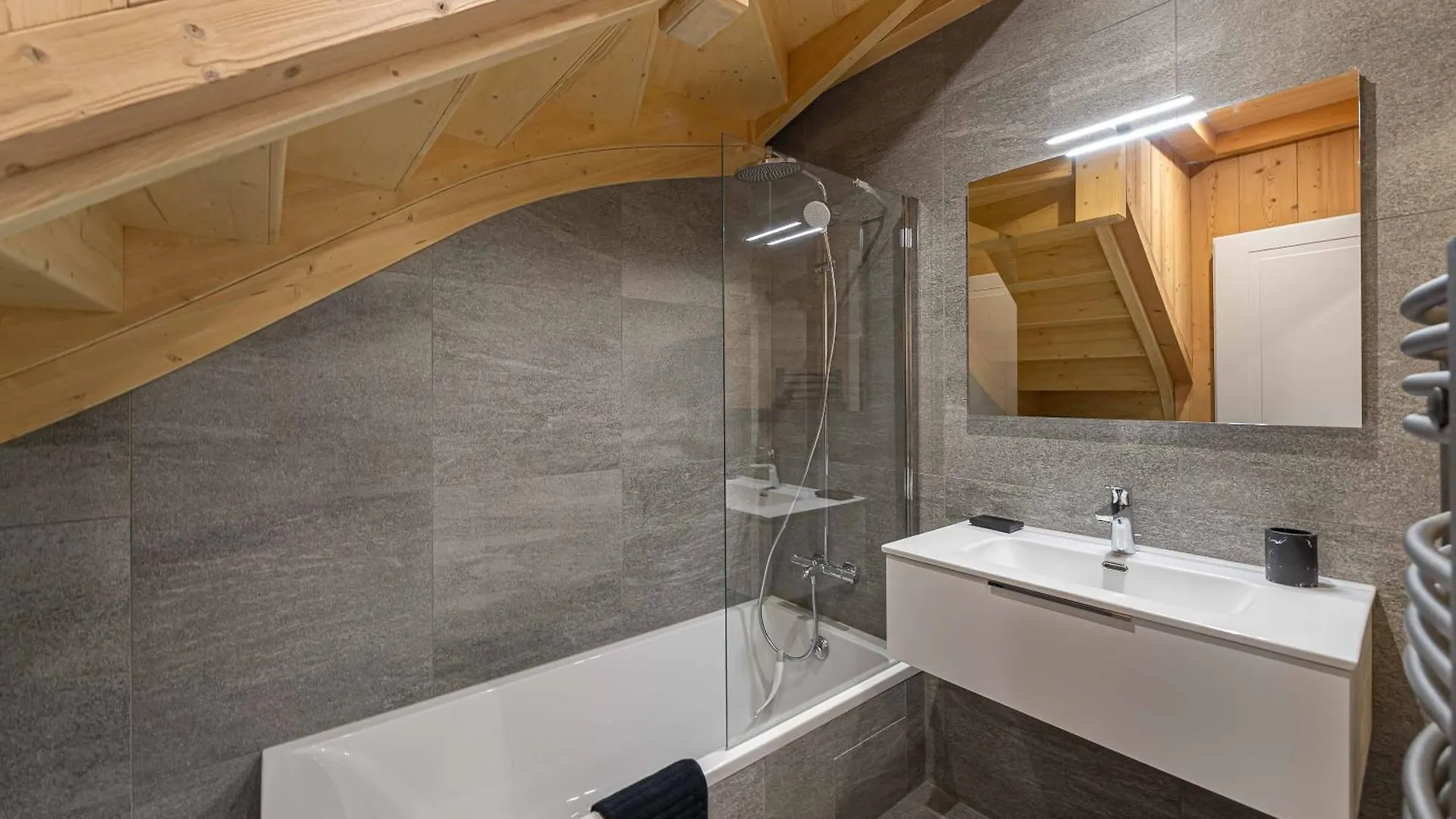 Chalet Mitoyen Neuf 10 Pers Face Au Linga Chatel 0*,