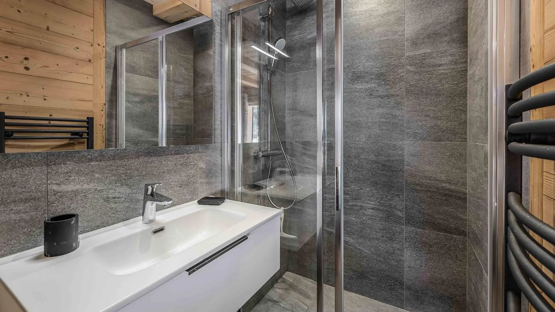 Chalet Mitoyen Neuf 10 Pers Face Au Linga Шатель Апартаменты